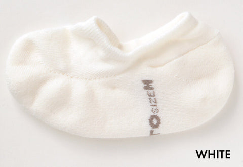 Invisible White Foot Cover in Pile Knit by Rototo